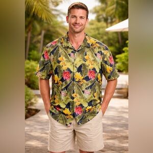 Tommy Bahama Hawaiian Shirt XL Silk Tropical Floral Camp Shirt MenVacation Aloha